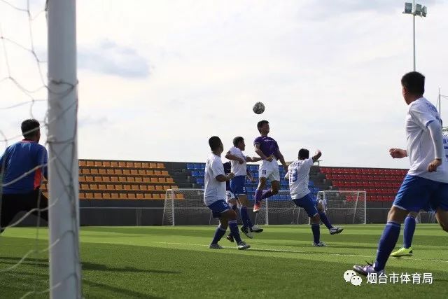 滕哈格回曼彻斯特与妻子晚餐 经纪人团队成员在场